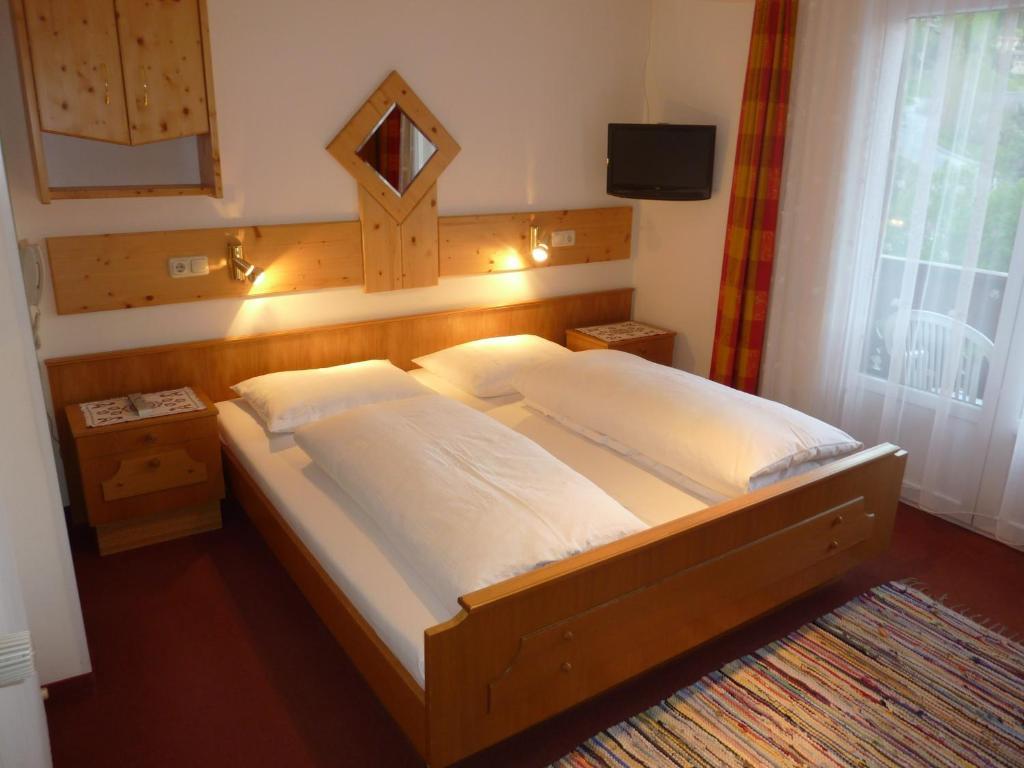 Pension Appartement Ambrosi Heiligenblut Quarto foto